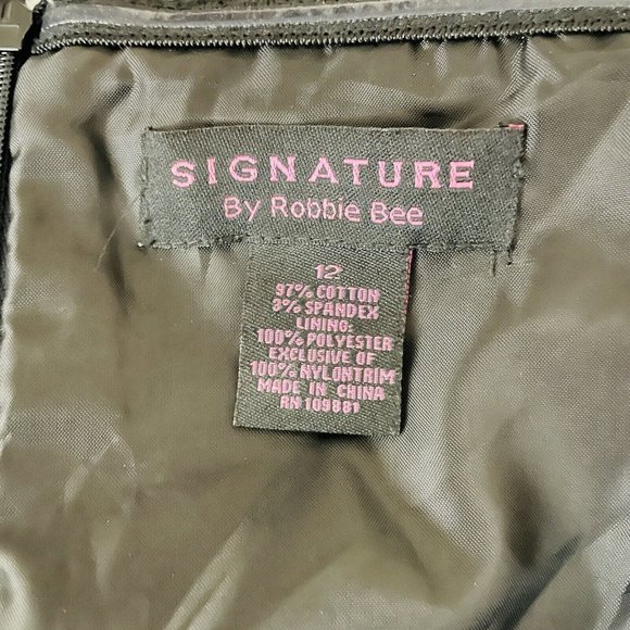 Signature by Robbie Bee Black & White Swirl Halter Style Dress ~ SIze 12 / Med - Picture 7 of 8